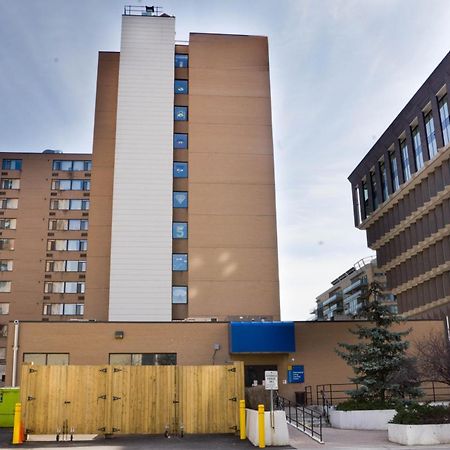 Toronto Metropolitan University-International Living Learning Residence Extérieur photo