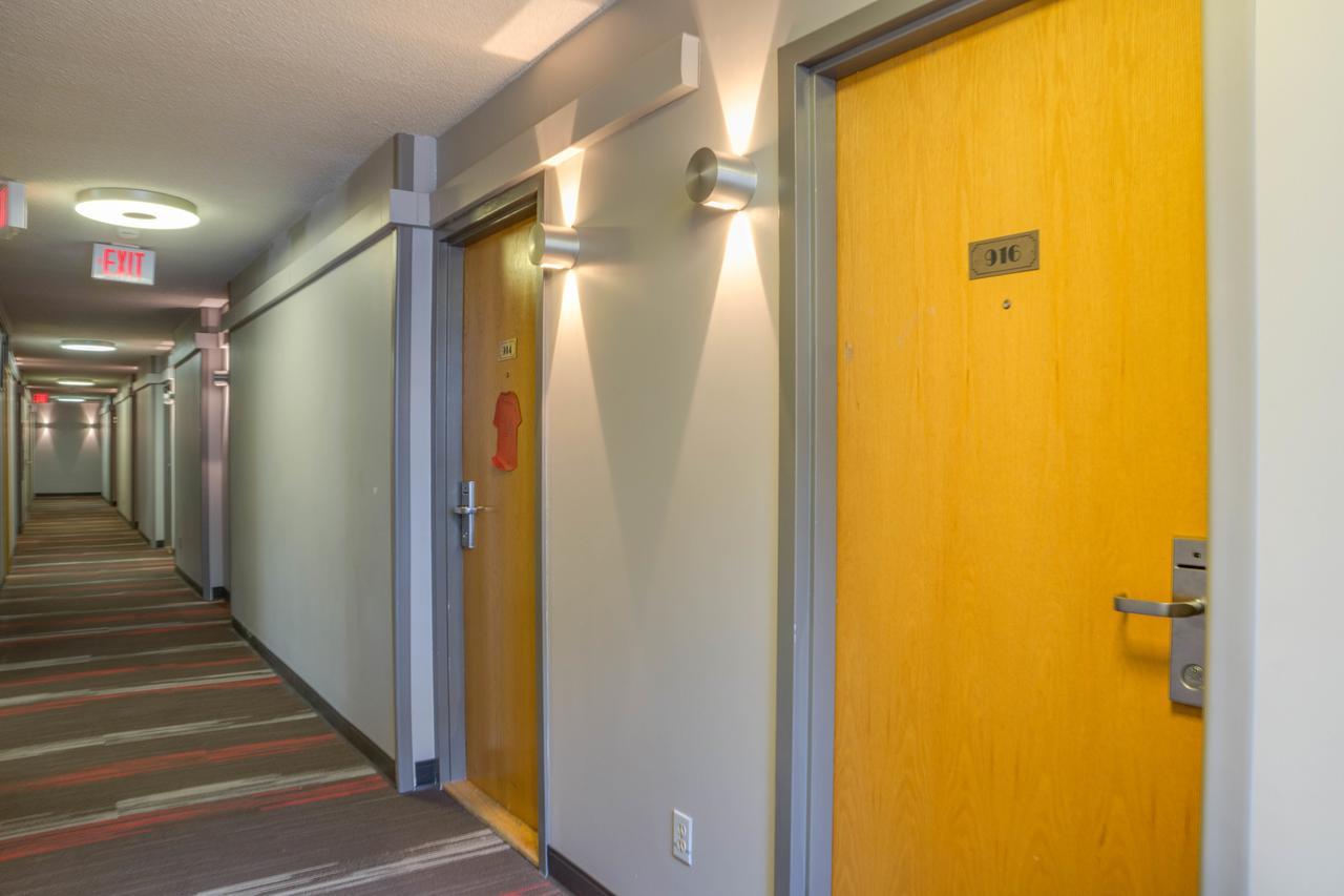 Toronto Metropolitan University-International Living Learning Residence Extérieur photo