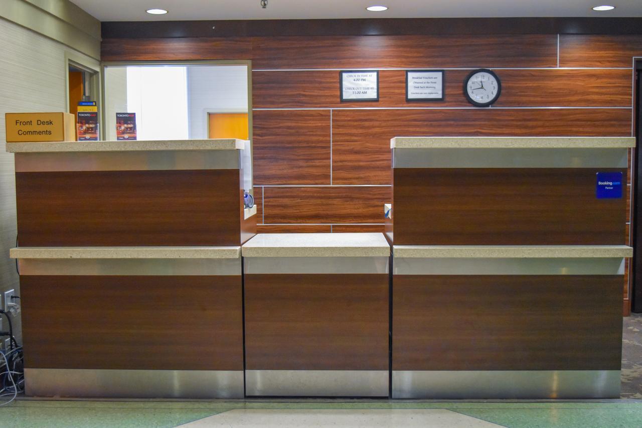 Toronto Metropolitan University-International Living Learning Residence Extérieur photo